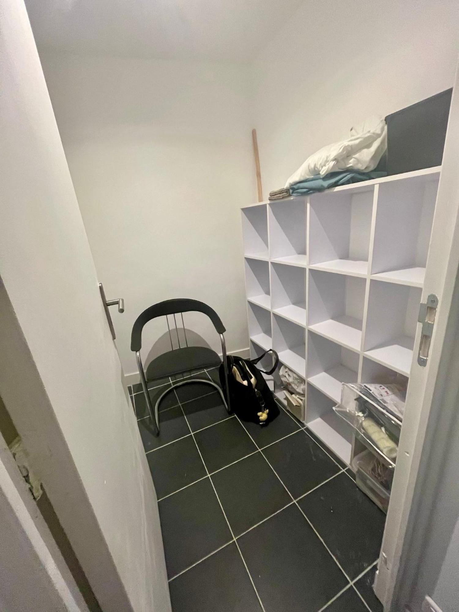 Apartment Un Spacieux T2 En Plein Centre Cours Belsuns Marseille